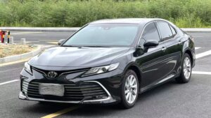 2021 Toyota Camry CVT Luxury Edition